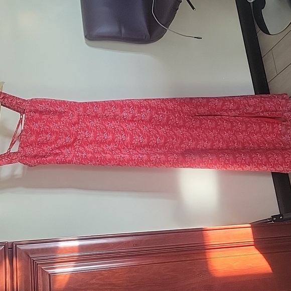 Lulus Red Floral Midi Dress Side Slit EUC Size Small - Picture 5 of 5